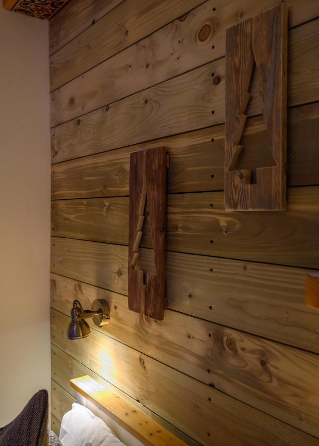 Anastasia'S Secret! Cupar Swiss Alpine Style Apartment Exterior photo
